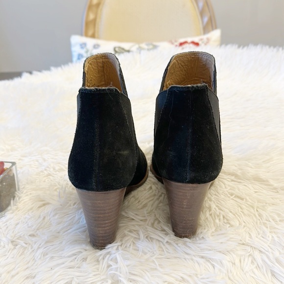 Lucky Brand Youse Black Suede Stacked Wedge Pull on ankle bootie women’s 7 - Picture 6 of 8